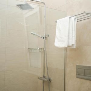 Twin Room Bathroom